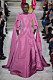 Valentino Haute Couture SS19, Rosa klänning med skarpa detaljer.