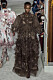 Valentino Haute Couture SS19, Vacker brun klänning med volanger.