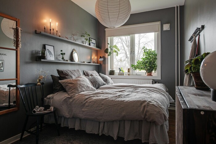 Fundera kring vilka faktorer som är avgörande för dig när det kommer till just sängen. Foto: Fredrik J Karlsson för <a target="_blank" href="https://www.instagram.com/alvhem/?hl=sv">Alvhem</a>. Mäklare: Ann Stenmark. Vanliga misstag när du inreder med sängen