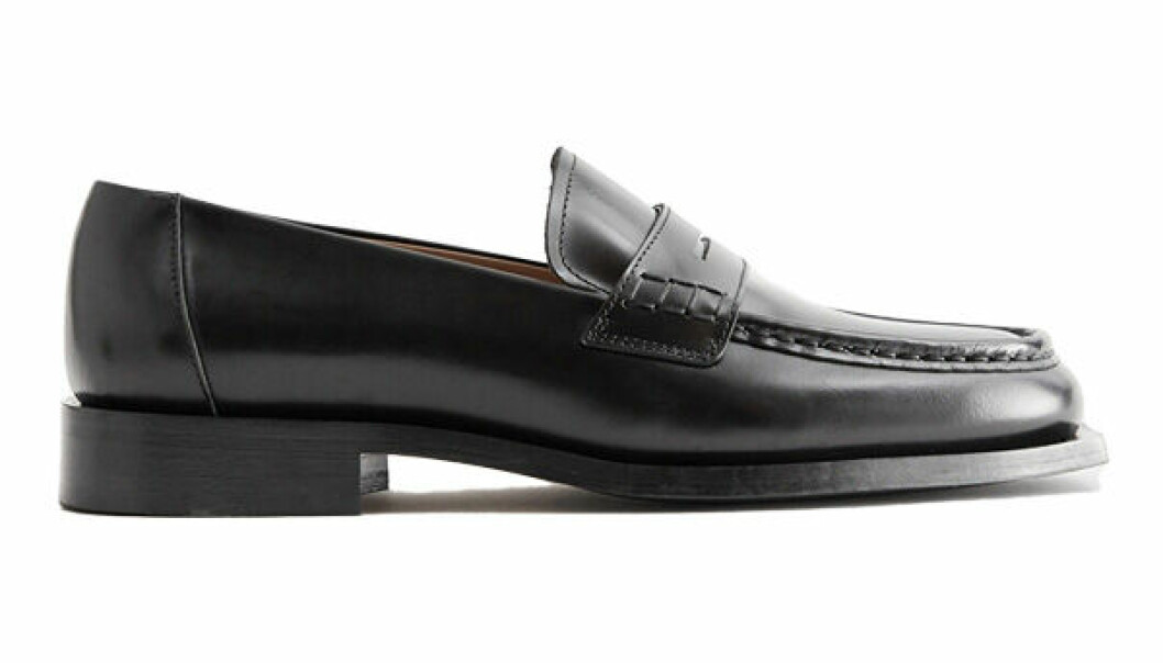 loafers i klassisk modell med mandelformad tå gjorda i läder från &amp; Other Stories