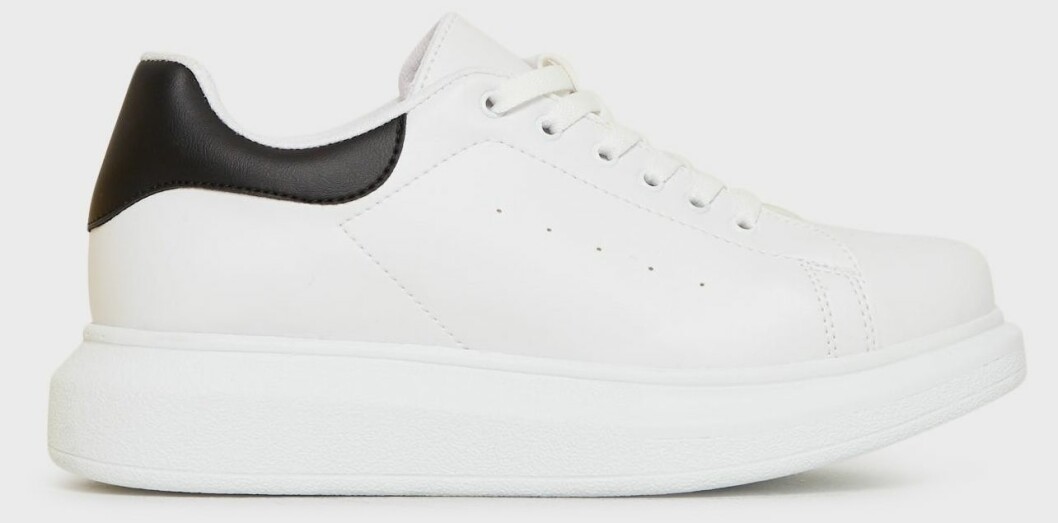 vårsneakers från nelly.