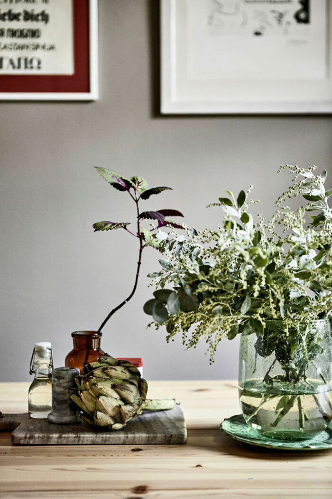 Foto: Andrea Papini, stylist: Saša Antic. Syns i: <a href="https://www.elle.se/decoration/kika-in-i-var-nya-bloggare-amelia-widells-drommiga-hem/" target="_blank" rel="noopener">”Kika in i Amelia Widells magiska hem”.</a> Växttrender 2019