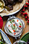 Auberginesill med rödlök, dill och tångkaviar är en försvinnande god vegovariant på sill