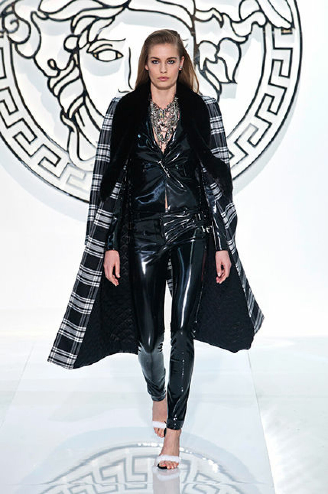 Versace F13 010