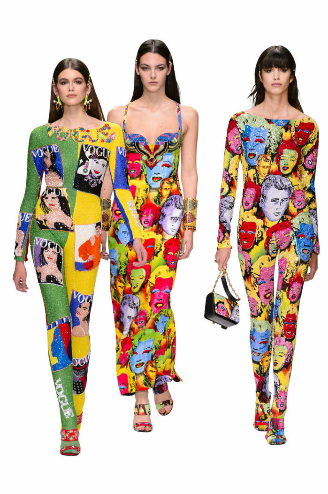 What Color Is Your Paradise av Elena Iv-Skaya, samt catwalkbild från visningen av Versaces vår- och sommarkollektion för 2018. Foto: Elena Iv-Skaya, Imaxtree. catwalkbild från visningen av Versaces vår- och sommarkollektion för 2018