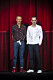Designduon Viktor&Rolf i skjorta och jeans