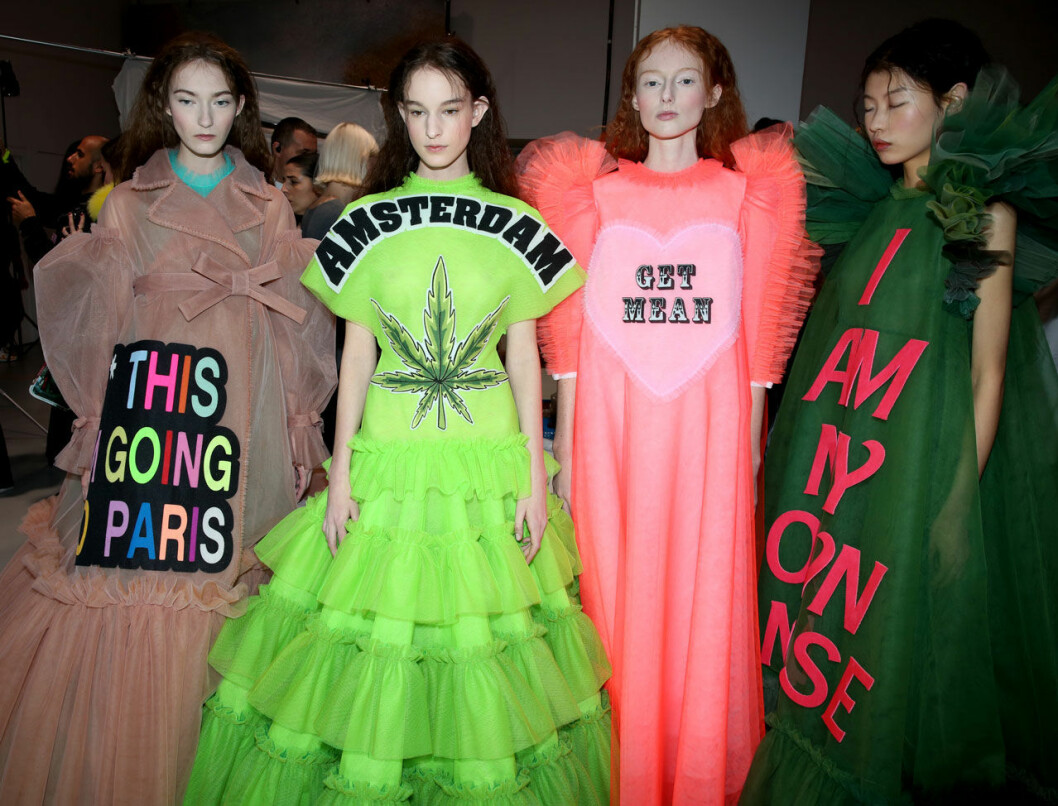 Modeller från Viktor & Rolf SS19-visning