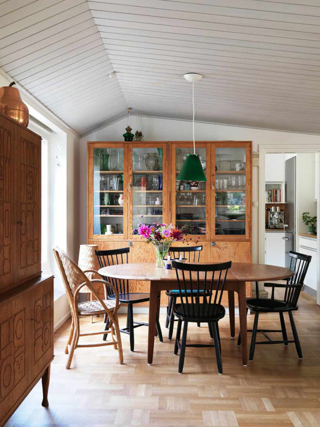 Villa_Sundahl_matplats_diningroom_retro_Foto_Stellan_Herner