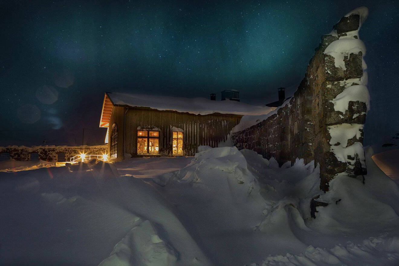 semester i vinter på Neihku Mountain Villa vid Riksgränsen i Sverige