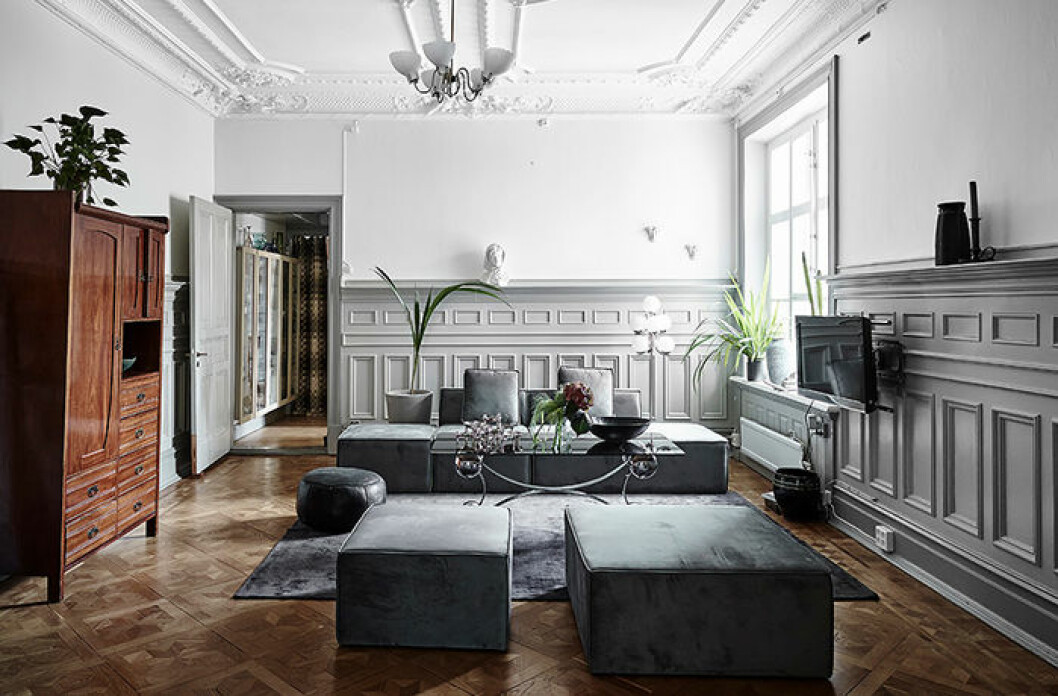 Foto: <a href="http://www.andersbergstedt.com/" target="_blank" rel="noopener">Anders Bergstedt</a> Mäklare: <a href="http://entrancemakleri.se/" target="_blank" rel="noopener">Entrance mäkleri</a> Styling: <a href="https://www.instagram.com/annafurbacken/" target="_blank" rel="noopener">Anna Furbacken</a> Stukatur