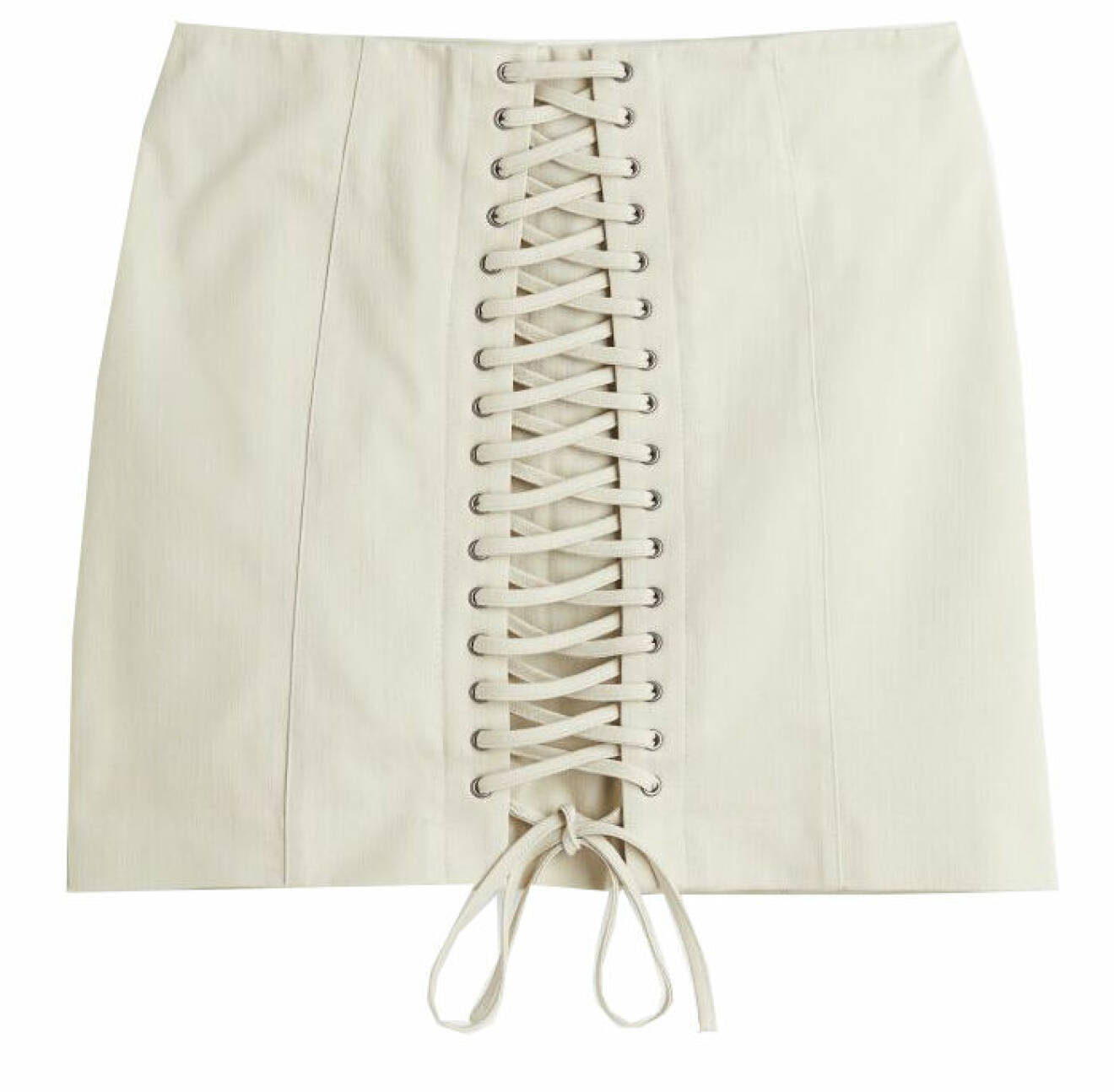 vit kort kjol med snörning från H&amp;M 2022