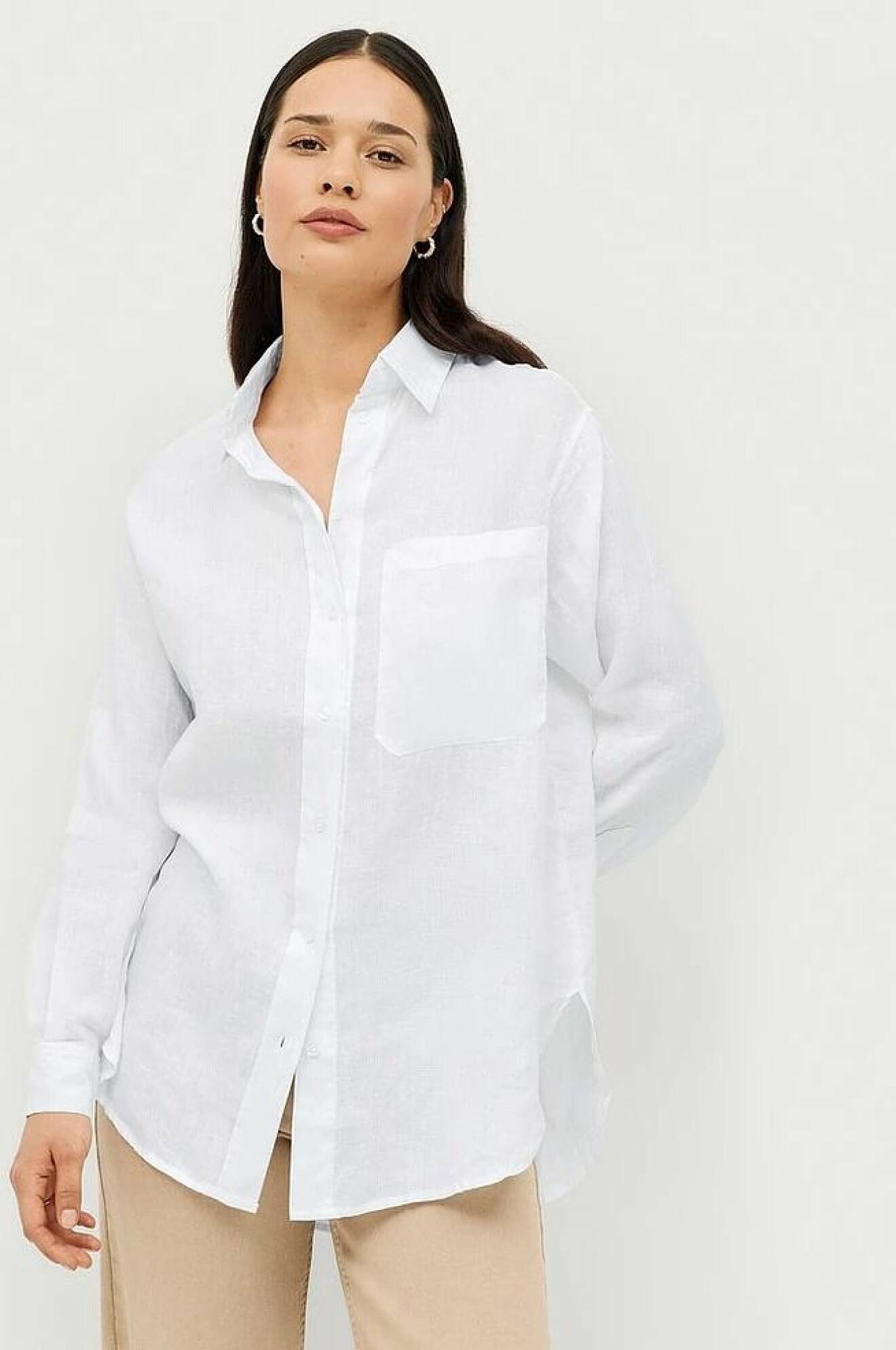 vit skjorta i linne från ellos