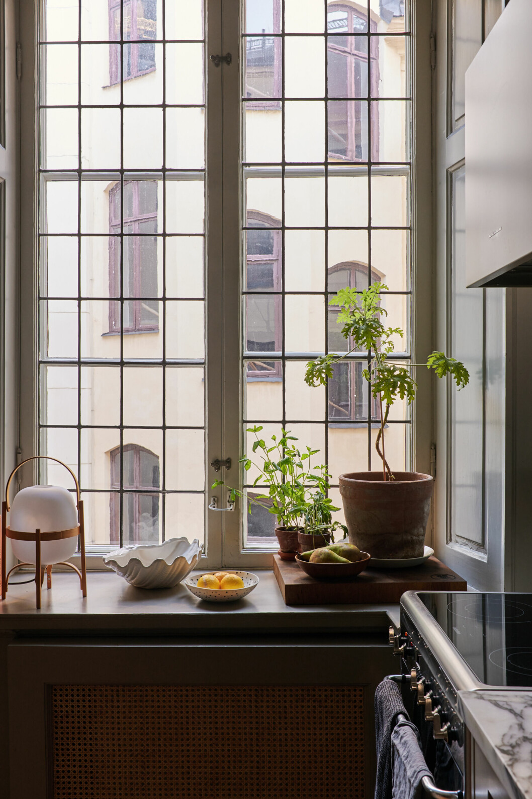 spröjsade fönster i stockholm