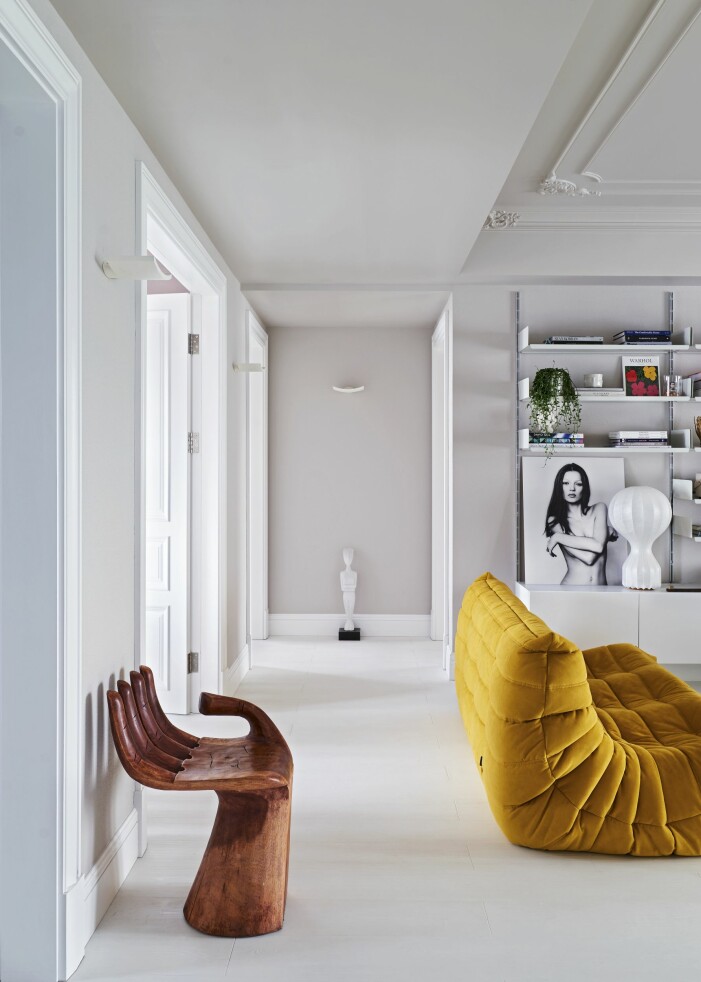 Hemma hos designern Wenbin Lee i Wuhan soffa Ligne roset kate moss