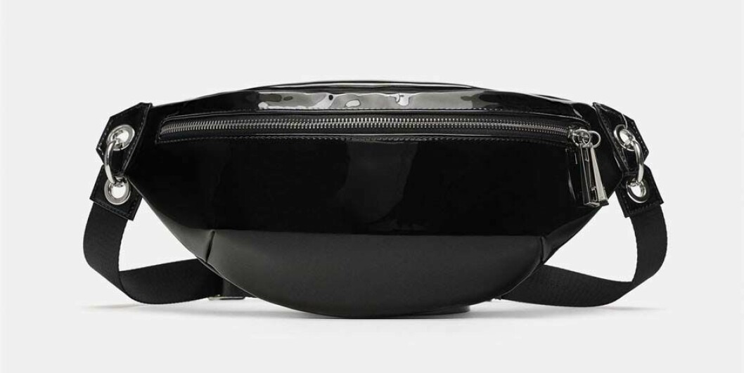 Väska från Zara, läs mer och köp <a href="https://www.zara.com/se/sv/midjev%C3%A4ska-i-syntetlack-p17662304.html?v1=6453863&v2=1084123">här. </a> Väska från Zara