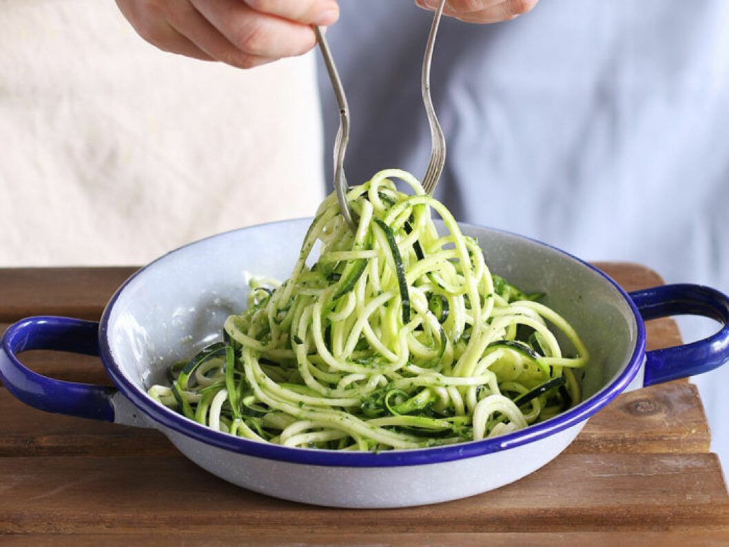 Zucchinipasta är både gott och nyttigt. Foto: Shutterstock Zucchinipasta är både gott och nyttigt. Foto: Shutterstock